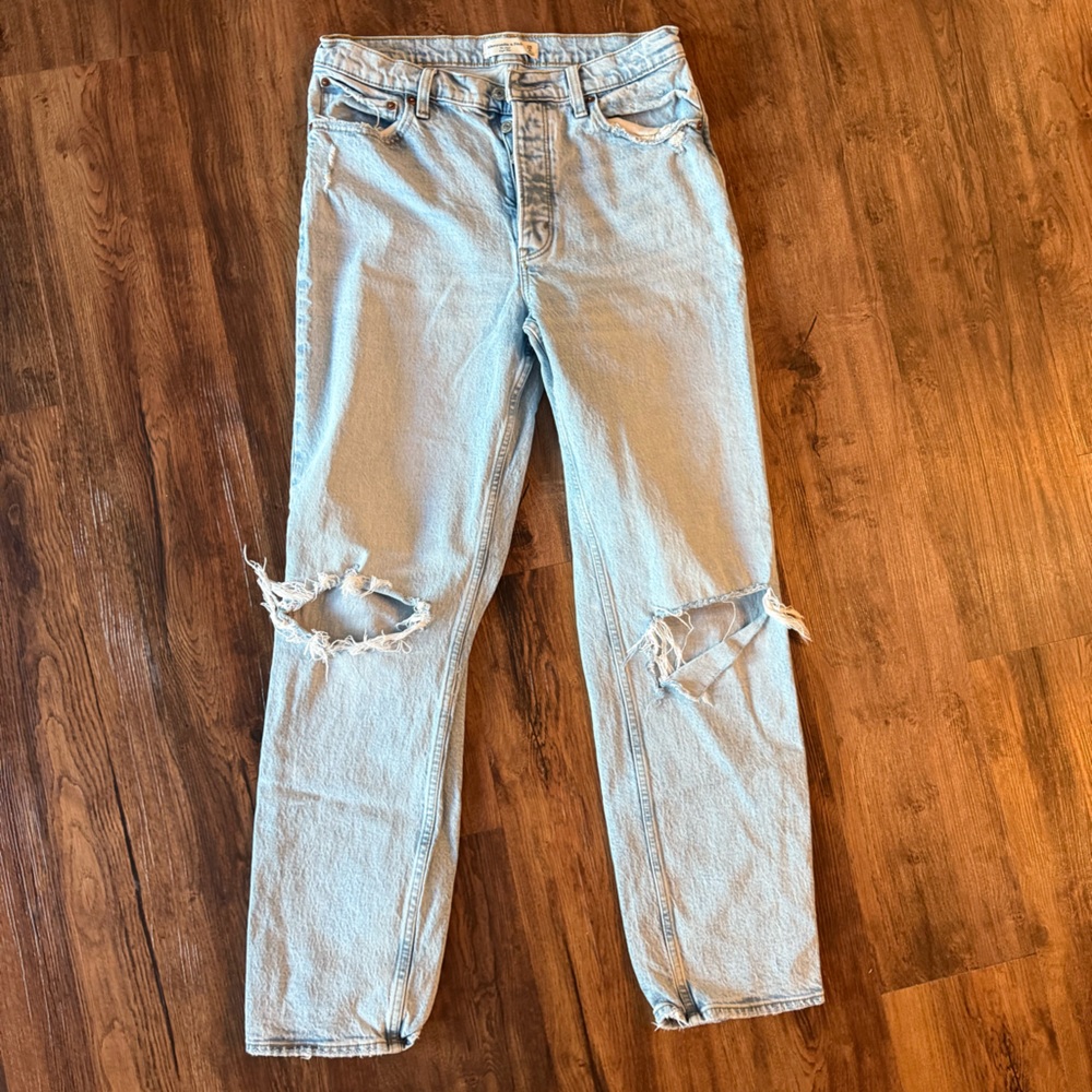 Light Wash Distressed Denim Abercrombie & Fitch Dad Jeans